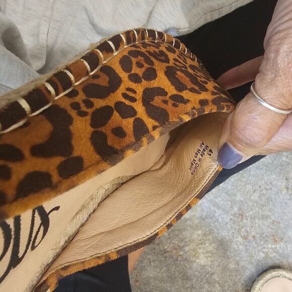 NWOT Paola Leopard Slip On Flats Size 41 - Picture 8 of 8